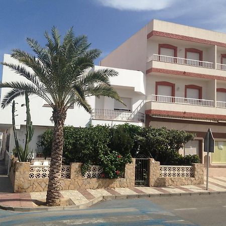 Apartamentos Sol Andaluz Карбонерас Экстерьер фото