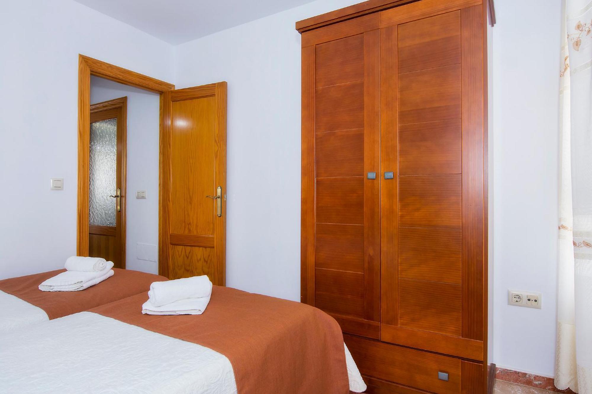 Apartamentos Sol Andaluz Карбонерас Экстерьер фото