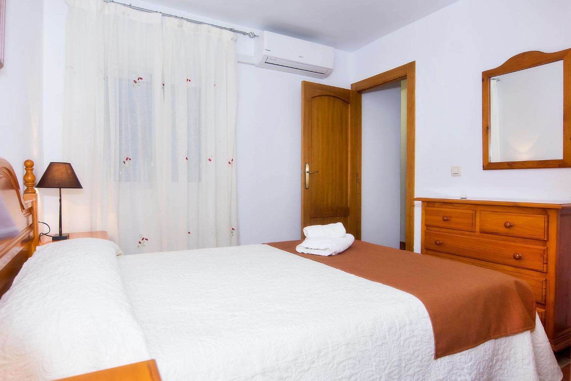 Apartamentos Sol Andaluz Карбонерас Экстерьер фото