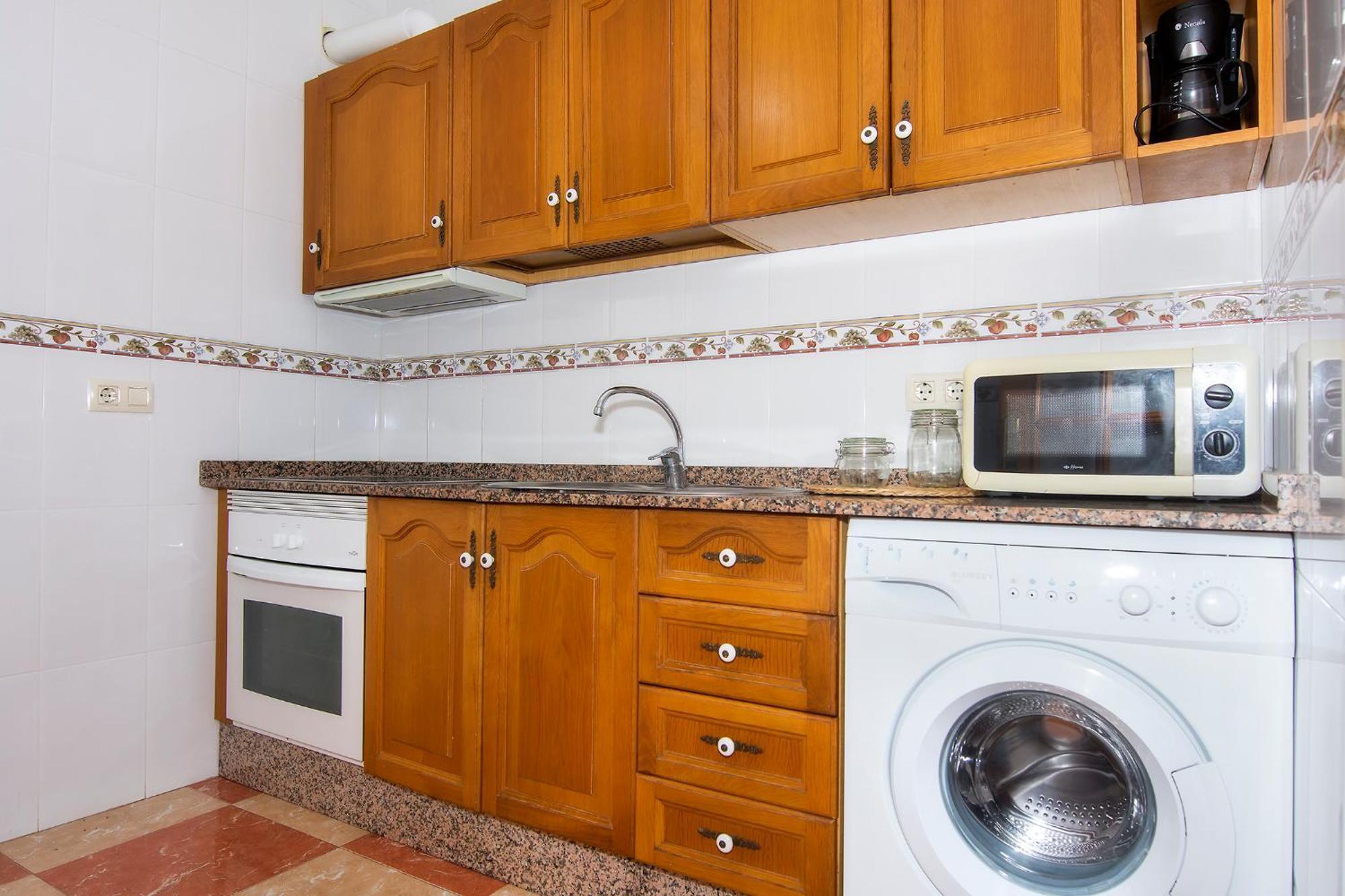 Apartamentos Sol Andaluz Карбонерас Экстерьер фото