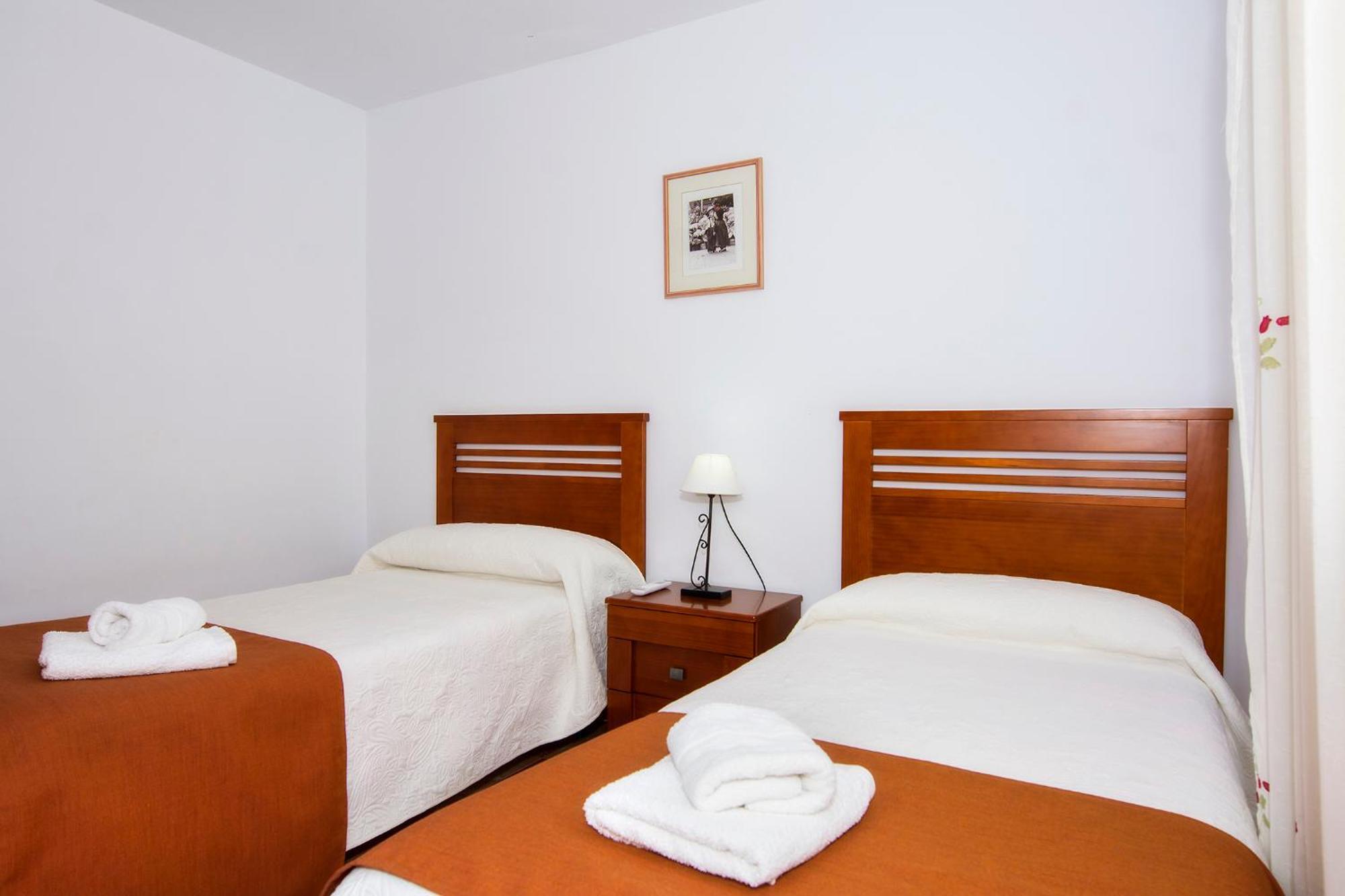 Apartamentos Sol Andaluz Карбонерас Экстерьер фото