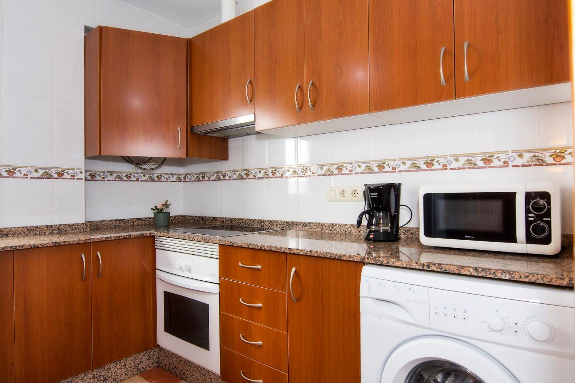 Apartamentos Sol Andaluz Карбонерас Экстерьер фото