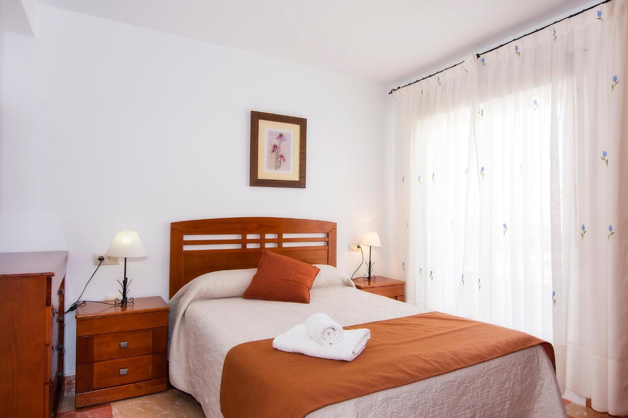 Apartamentos Sol Andaluz Карбонерас Экстерьер фото